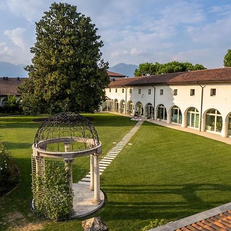 Hotel Villa I Pini Malo  Eksteriør billede