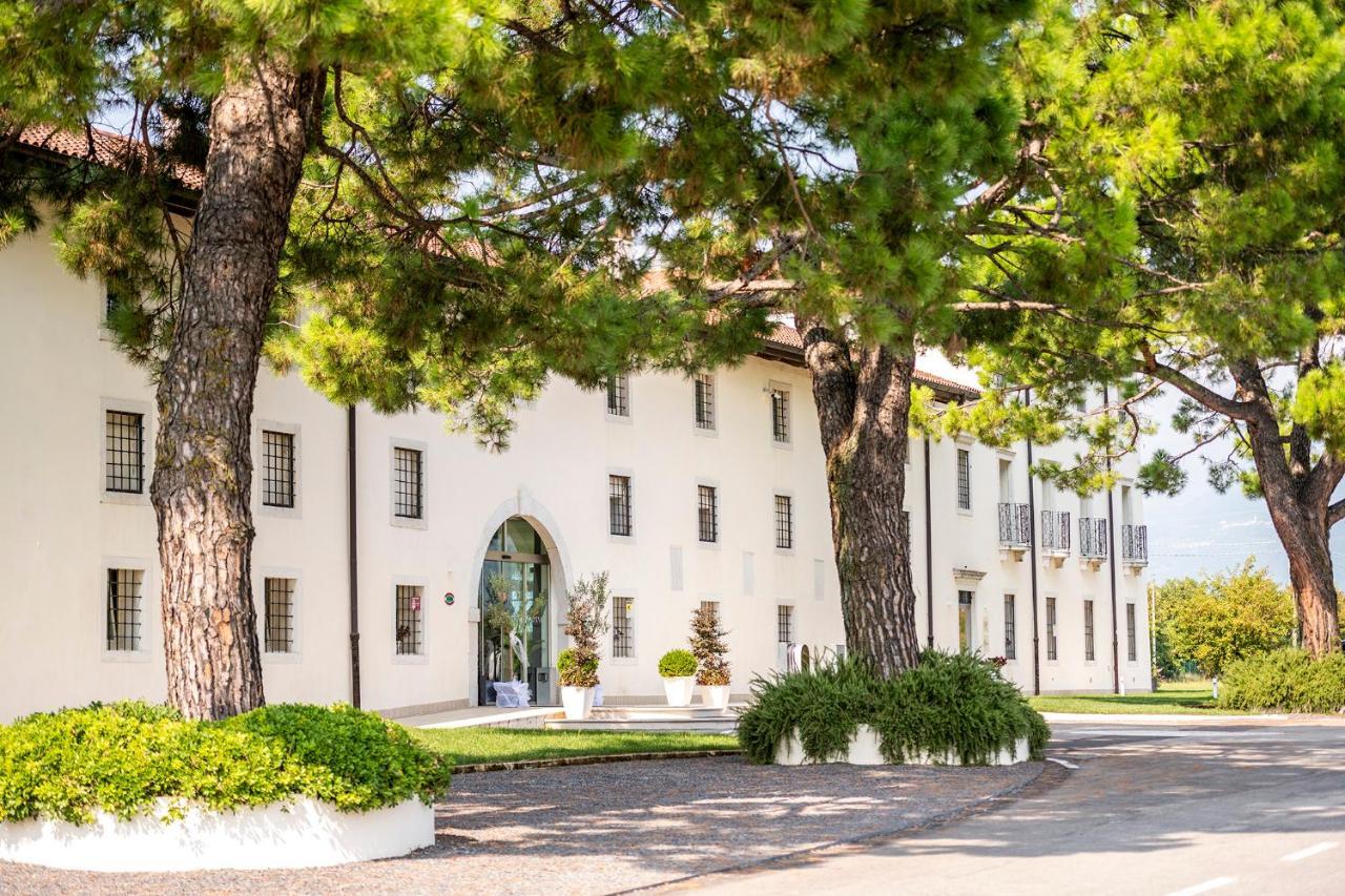 Hotel Villa I Pini Malo  Eksteriør billede