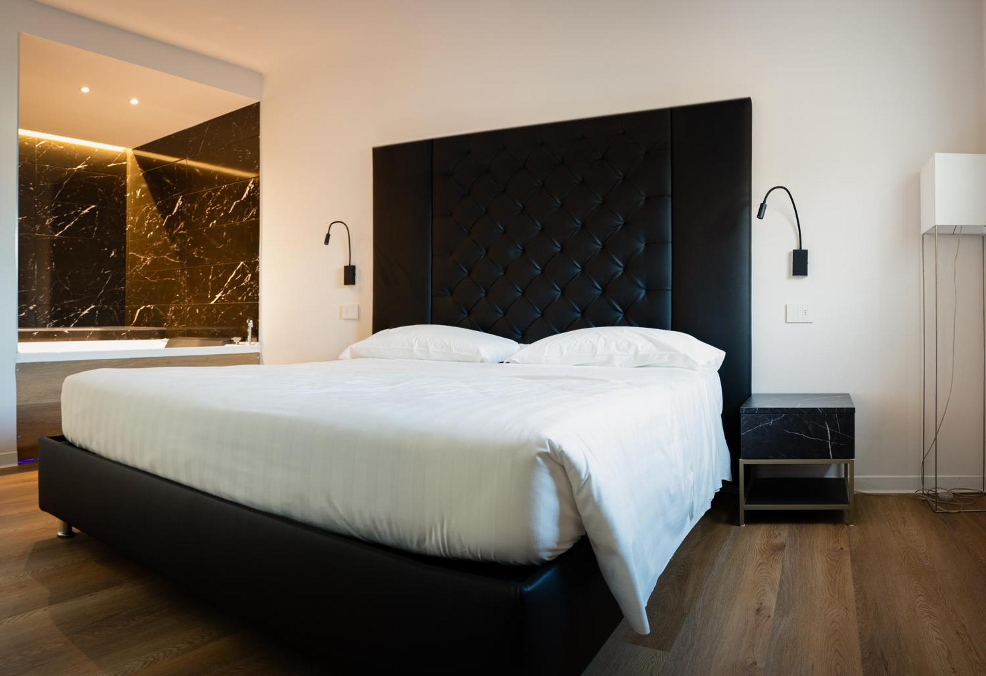 Hotel Villa I Pini Malo  Eksteriør billede